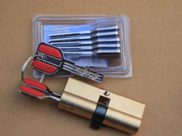 靖远24小时上门开锁公司